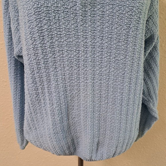 NHL Canucks ladies zip up sweater - Picture 3 of 9